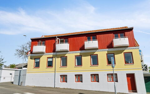 Eicke - 400M from the Sea: Holz, Dach, Die Architektur, Zuhause, Haus, Hütte, Abstellgleis, Hartholz, Steigung, Estate