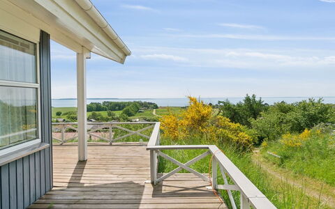 Gjuro - 800M from the Sea: Holz, Dach, Die Architektur, Zuhause, Haus, Hütte, Abstellgleis, Hartholz, Steigung, Estate