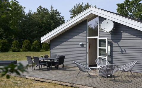 Rudolf - 400M from the Sea: Haus, Zuhause, Dach, Hütte, Estate, Landscaping, Gartenbauten, Abstellgleis, Bauernhaus