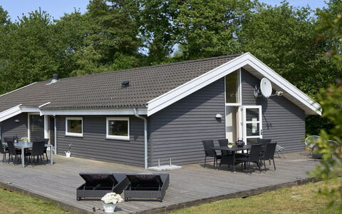 Rudolf - 400M from the Sea: Haus, Zuhause, Dach, Hütte, Estate, Landscaping, Gartenbauten, Abstellgleis, Bauernhaus