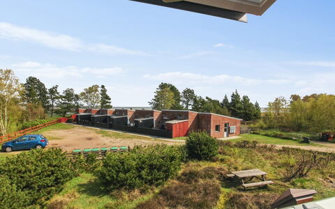 Rufina - 3.5Km from the Sea: Gras, Grundstueck, Zuhause, Ground, Estate, Garten, Landscaping, Garten, Auffahrt, Bauernhaus