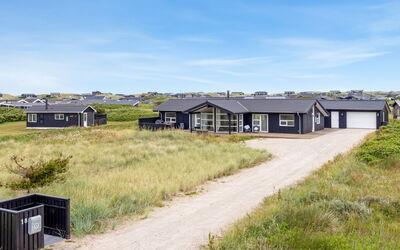 Lennart - 300M from the Sea