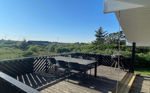 Hansen - 600M from the Sea