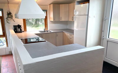 Hansen - 600M from the Sea