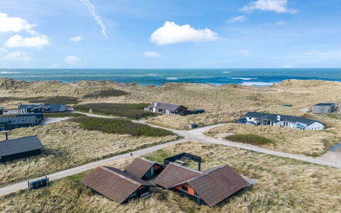 Thorfin - 100M from the Sea: Landschaft, Ökoregion, Grundstueck, Steigung, Hütte