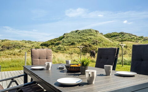 Senija - 334M from the Sea: Holz, Zuhause, Veranda, Deck, Hartholz, Dach, Holzbeize, Holzboden, Eco Hotel