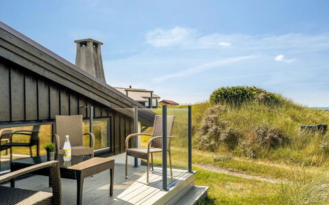 Senija - 334M from the Sea: Holz, Zuhause, Veranda, Deck, Hartholz, Dach, Holzbeize, Holzboden, Eco Hotel