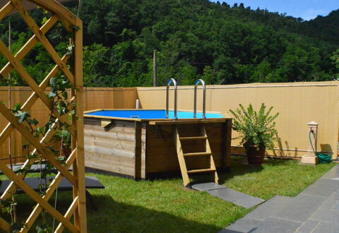 Casa Montebello: Pflanze, Eigentum, Baum, Grundstueck, Holz, Schatten, Himmel, Gras, Öffentlicher Raum, Freizeit