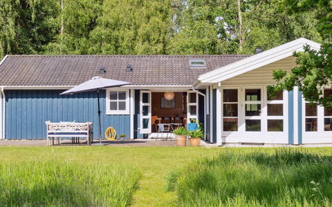 Launo - 1.1Km to the Fjord: Estate, Schatten, Auffahrt, Bauernhaus