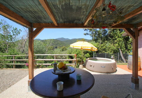 La Casetta: Himmel, Pflanze, Eigentum, Schatten, Beleuchtung, Baum, Die Architektur, Interior Design, Freizeit, Landschaft