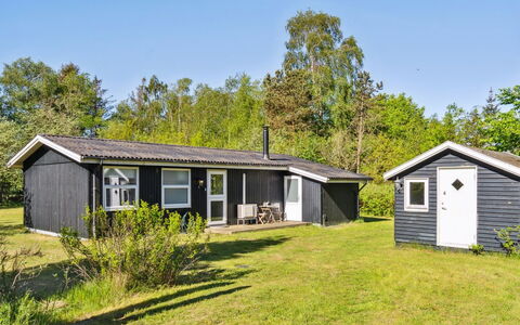 Aldina - 400M to the Fjord: Holz, Zuhause, Veranda, Deck, Hartholz, Dach, Holzbeize, Holzboden, Eco Hotel