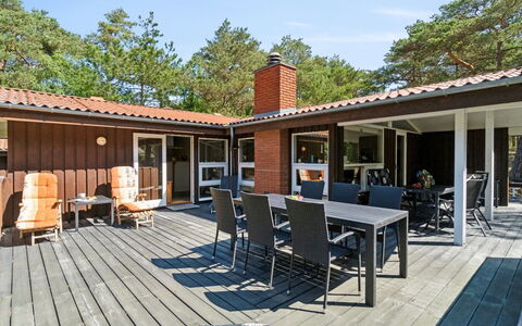 Bothilda - 950M from the Sea: Möbel, Interior Design, Flooring, Fussboden, Decke, Zimmer, Stuhl, Tabelle, Wohnung, Küche & Esszimmer Tisch