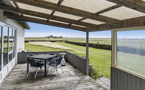 Janin - 400M from the Sea: Blau, Strauch, Hütte, Ground, Garten, Estate, Schatten, Landscaping, Bauernhaus, Eco Hotel