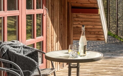 Niesina - 600M to the Fjord: Gras, Wiese, Landschaft, Ökoregion, Einfach, Pflanzengemeinschaft, Grundstueck, Gartenmöbel, Prärie, Shrubland