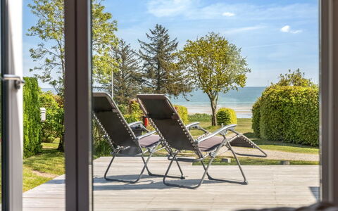 Tonna - from the Sea: Holz, Zuhause, Veranda, Deck, Hartholz, Dach, Holzbeize, Holzboden, Eco Hotel