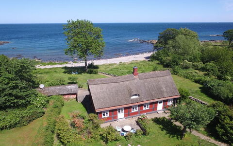 Tuovi - 47M from the Sea: Möbel, Meer, Stuhl, Schatten, Balkon, Gartenmöbel, Eco Hotel, Küste, Deck, Holzbeize