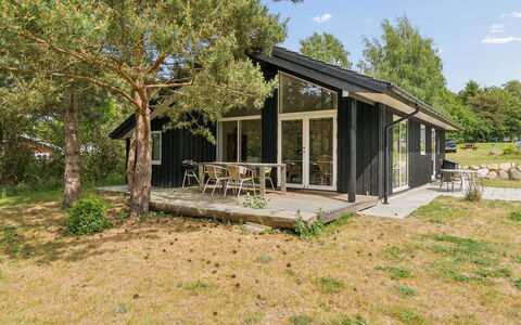 Vojdan - 600M from the Sea: Hütte, Schatten, Gartenbauten, Natürliches Material, Estate, Bauernhaus, Schuppen, Wald, Abstellgleis, Veranda