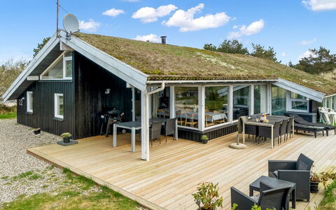 Annlisa - 1Km from the Sea: Dach, Zuhause, Hütte, Bauernhaus, Planke, Veranda