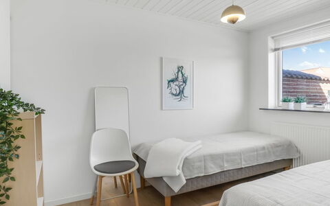 Sulo - 300M from the Sea: Interior Design, Wand, Flooring, Fussboden, Schlafzimmer, Decke, Holz, Bett, Möbel, Beleuchtung