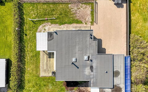 Myrte - 300M from the Sea: Wohngebiet, Grundstueck, Urban Design, Estate, Garten, Landscaping, Rasen, Design, Hinterhof, Villa