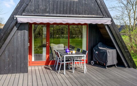 Erly - 18Km to the Fjord: Blau, Strauch, Hütte, Ground, Garten, Estate, Schatten, Landscaping, Bauernhaus, Eco Hotel