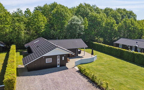 Gunva - 30Km from the Sea: Haus, Dach, Zuhause, Hütte, Estate, Auffahrt, Rasen, Bauernhaus, Garten, Landscaping