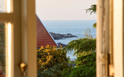 Hebba - 125M from the Sea