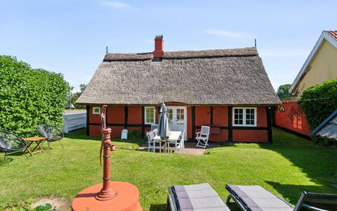 Leoni - 115M from the Sea: Holz, Dach, Die Architektur, Zuhause, Haus, Hütte, Abstellgleis, Hartholz, Steigung, Estate