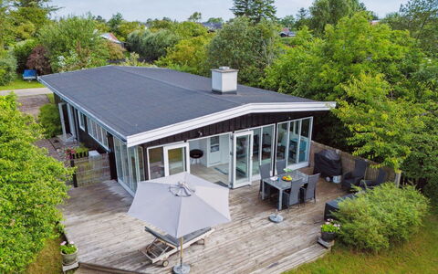 Manko - 250M from the Sea: Zuhause, Hütte, Veranda, Abstellgleis, Bauernhaus, Outdoor Struktur
