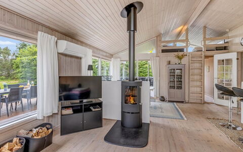 Anouk - 2Km from the Sea: Holz, Flooring, Fussboden, Decke, Zuhause, Holzboden, Hartholz, Holzbeize, Wohnzimmer, Deck