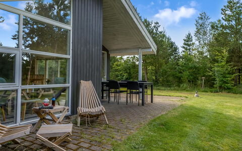 Ane - 800M from the Sea: Blau, Strauch, Hütte, Ground, Garten, Estate, Schatten, Landscaping, Bauernhaus, Eco Hotel