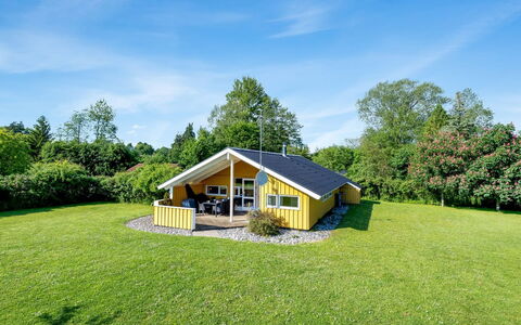Guja - 250M from the Sea: Holz, Dach, Die Architektur, Zuhause, Haus, Hütte, Abstellgleis, Hartholz, Steigung, Estate