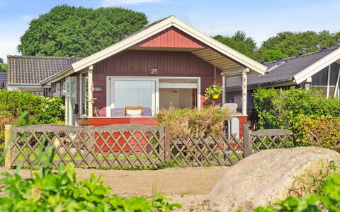 Anselmi - 25M from the Sea: Holz, Dach, Zuhause, Haus, Die Architektur, Abstellgleis, Grundstueck, Hütte, Schuppen, Gartenbauten