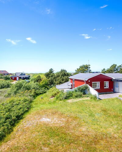 Arntraud - 500M from the Sea