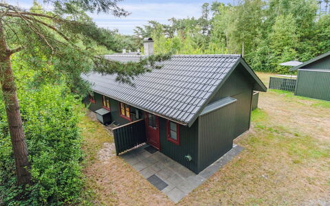 Gail - 200M from the Sea: Holz, Dach, Die Architektur, Zuhause, Haus, Hütte, Abstellgleis, Hartholz, Steigung, Estate