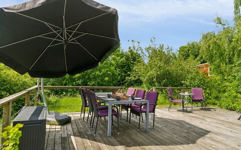 Lovisa - 7Km from the Sea: Schwimmbad, Gartenmöbel, Möbel, Resort, Flagstone, Eco Hotel, Schatten, Stuhl, Freizeit, Estate