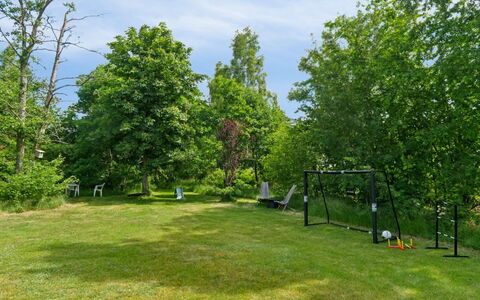 Lovisa - 7Km from the Sea: Schwimmbad, Gartenmöbel, Möbel, Resort, Flagstone, Eco Hotel, Schatten, Stuhl, Freizeit, Estate