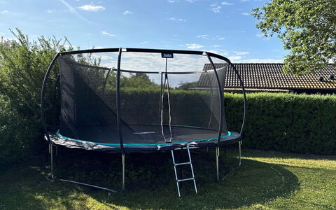 Hakan - 900M from the Sea: Trampolin, Trampolining - Geräte Und Materialien, Freizeit, Trampolin Springen, Netz