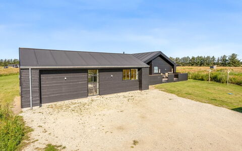 Inola - 2Km from the Sea: Holz, Zuhause, Veranda, Deck, Hartholz, Dach, Holzbeize, Holzboden, Eco Hotel