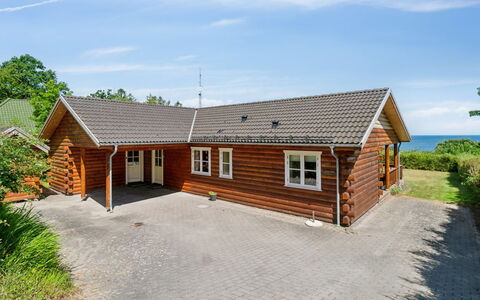 Lisbeth - 130M from the Sea: Holz, Dach, Die Architektur, Zuhause, Haus, Hütte, Abstellgleis, Hartholz, Steigung, Estate