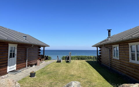Antim - 10M from the Sea: Holz, Möbel, Wohnung, Zimmer, Decke, Holzbeize, Stuhl, Hartholz, Lack, Holz