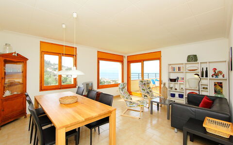 Roses 325: Zimmer, Eigentum, Möbel, Gebäude, Interior Design, Grundeigentum, Haus, Wohnzimmer, Tabelle, Orange