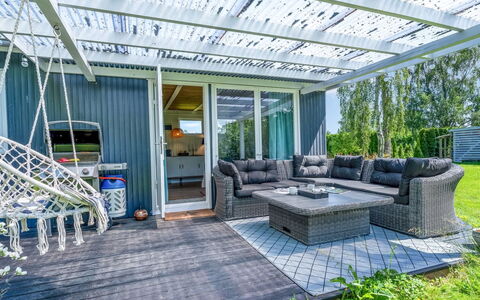 Galt - 500M from the Sea: Holz, Zuhause, Veranda, Deck, Hartholz, Dach, Holzbeize, Holzboden, Eco Hotel