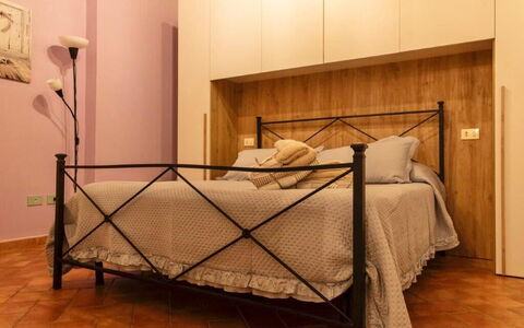 Bocelli: Komfort, Holz, Bettrahmen, Interior Design, Bett, Fussboden, Flooring, Hartholz, Bedding, Schlafzimmer