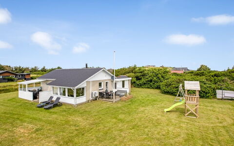 Hejdi - 650M from the Sea: Haus, Zuhause, Hütte, Estate, Bauernhaus, Veranda