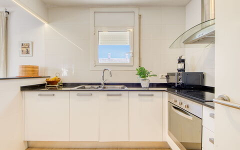 Can Plana: Himmel, Eigentum, Tabelle, Möbel, Pflanze, Gebäude, Stuhl, Interior Design, Schatten, Geschirr