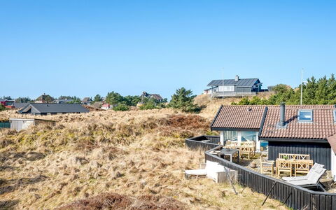 Emin - 700M from the Sea: Himmel, Haus, Dach, Zuhause, Die Architektur, Hütte, Grundstueck, Ländliches Gebiet, Steigung, Dorf