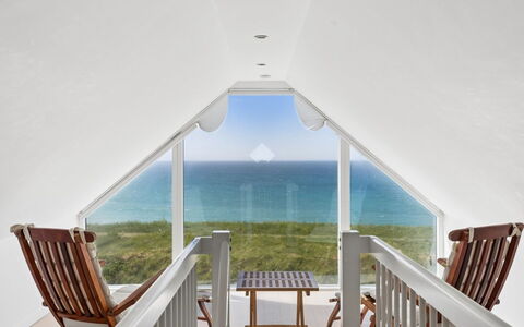 Ubavka - 101M from the Sea: Holz, Zuhause, Decke, Hütte, Hartholz, Daylighting, Stuhl, Balkon, Eco Hotel, Veranda