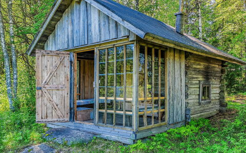 Riimantupa: Möbel, Interior Design, Flooring, Fussboden, Tabelle, Decke, Küche & Esszimmer Tisch, Beleuchtung, Stuhl, Zuhause