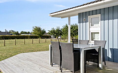 Ilsi - 275M from the Sea: Zuhause, Hütte, Veranda, Abstellgleis, Bauernhaus, Outdoor Struktur